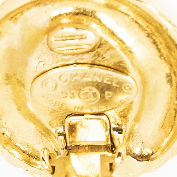 Chanel CC Round Clip On Earrings - Picture 3 of 3